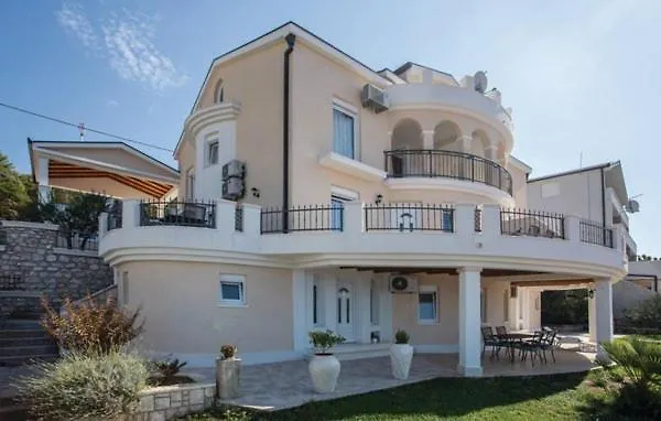 Appartement Jurkovic 4 Komarna